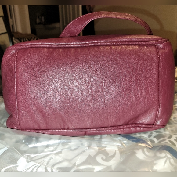 Bueno of California Satchel Bag - Picture 3 of 7